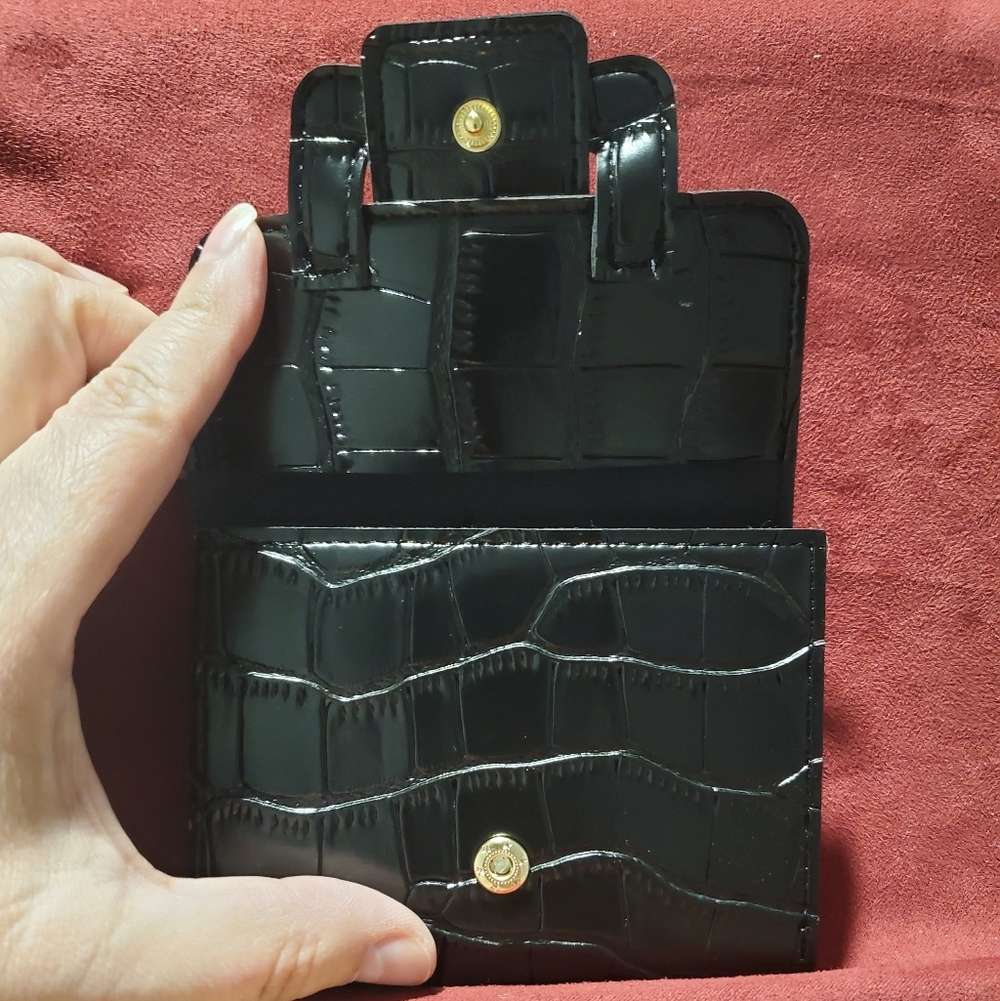 Crocodile Embossed Small Flap Wallet - Picture 4 of 10